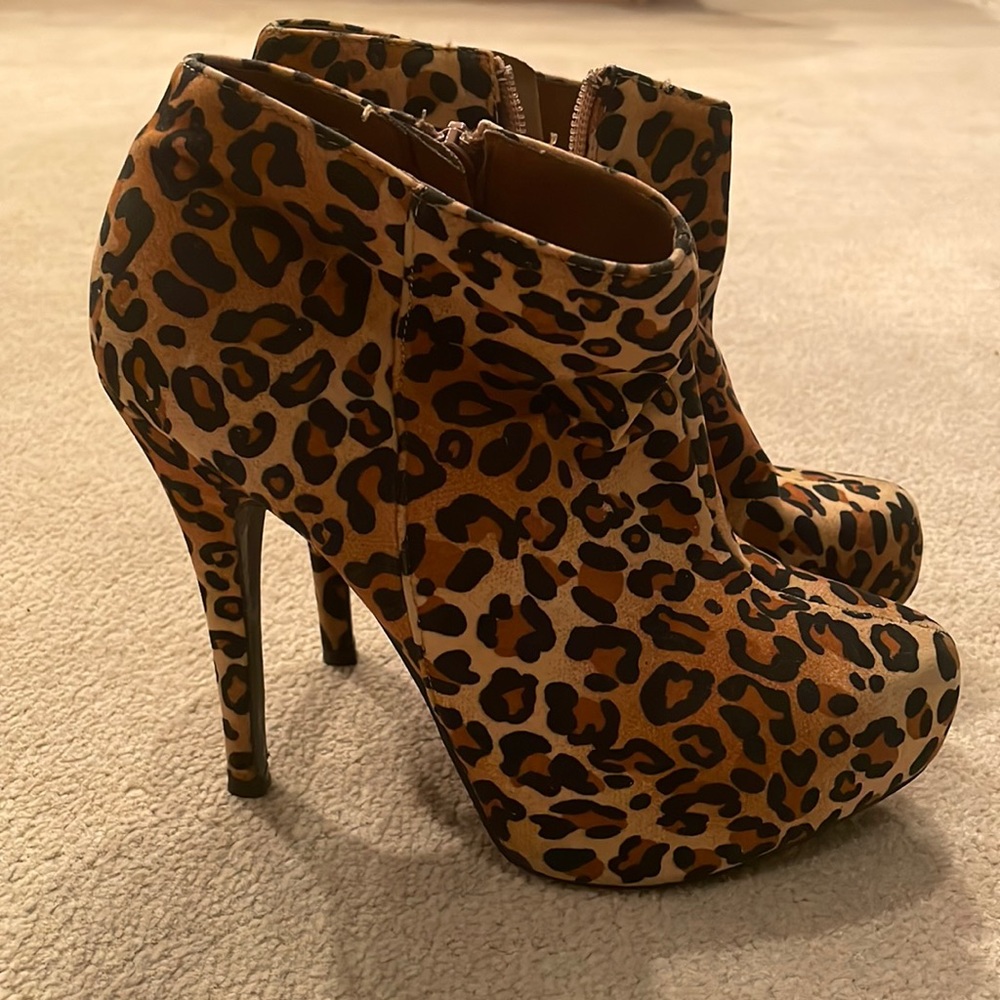 Leopard booties